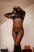 Foto Tentazioni Hot Travescort Riccione Samantha Dumont 3312091639 - 4